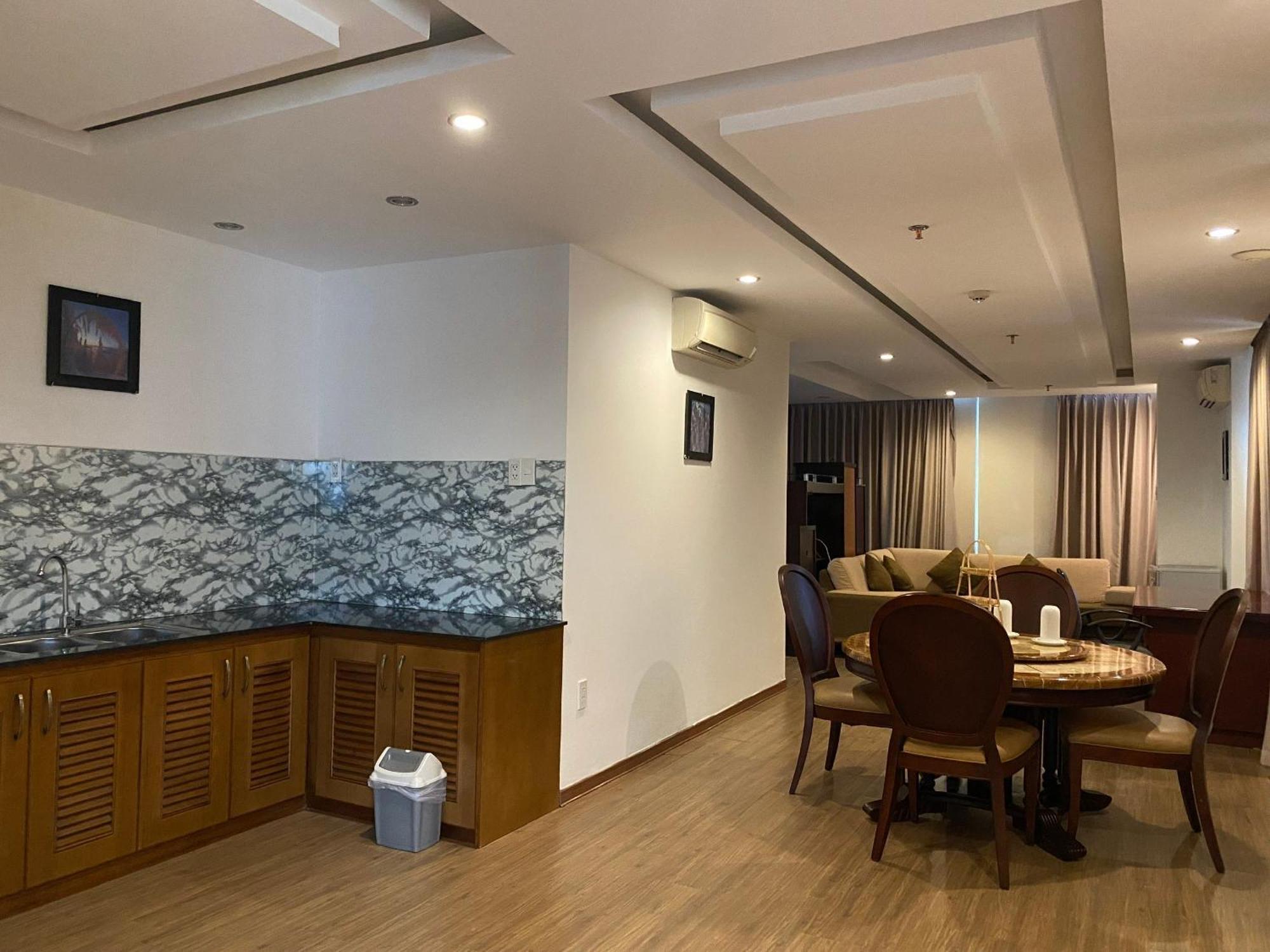 Hotel Nhat Linh & Da Nang