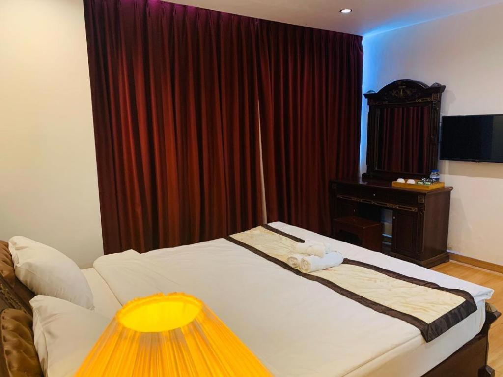 Nhat Linh & 3* Da Nang