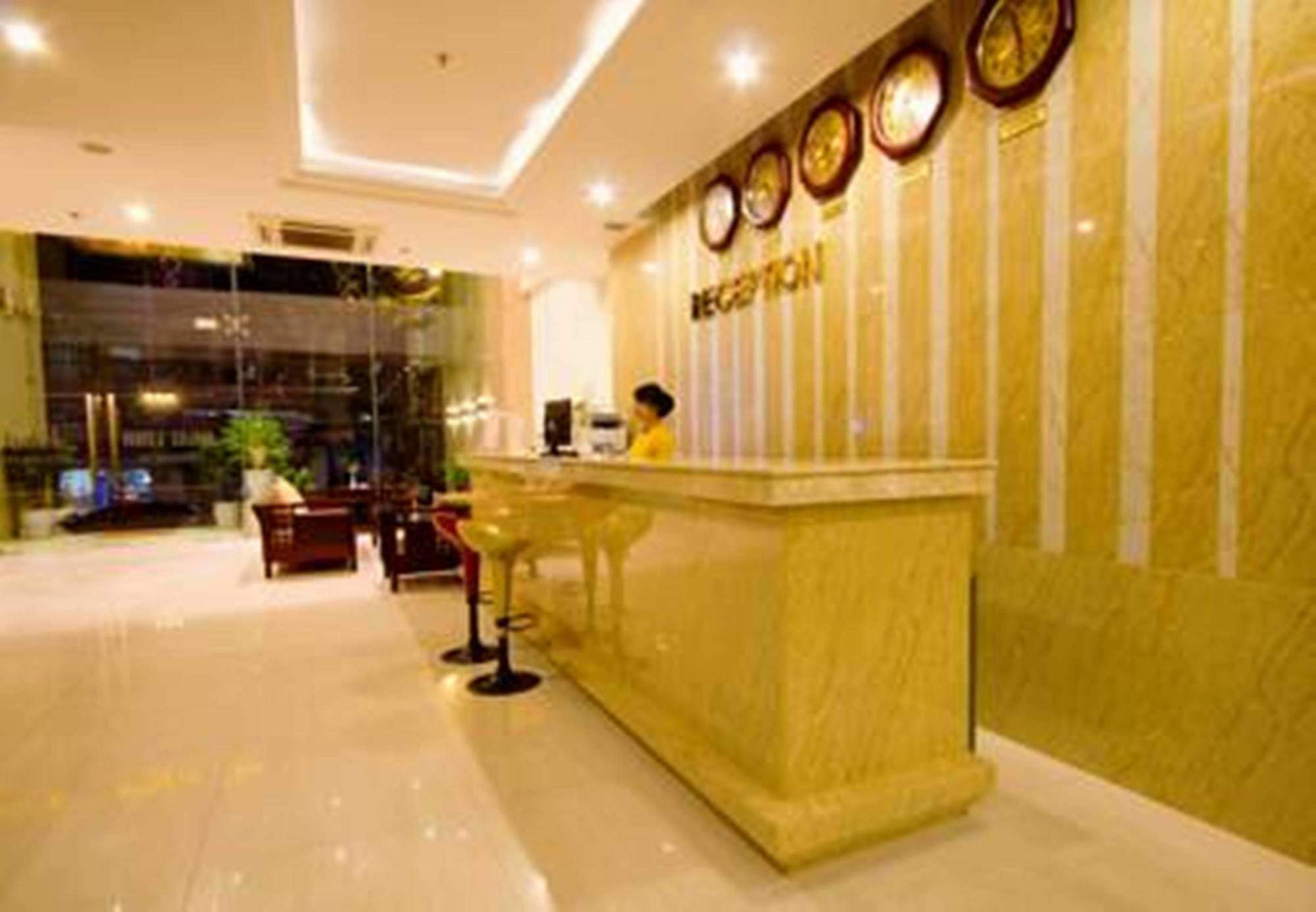 Nhat Linh & Hotel
